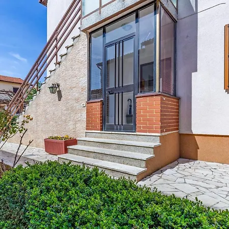 Spacious And Comfortable In Medulin, Croatia شقة *