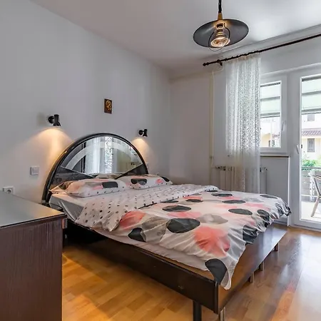 شقة Spacious And Comfortable In Medulin, Croatia
