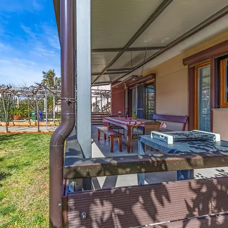 شقة Spacious And Comfortable In Medulin, Croatia *