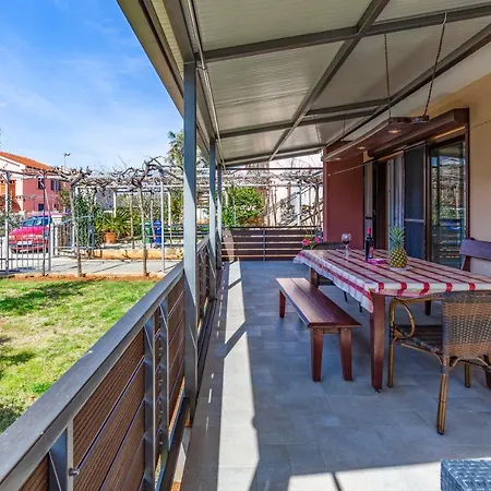 شقة Spacious And Comfortable In Medulin, Croatia ميدولين